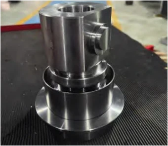 Fig. 2 Machine body error analysis for large metal parts