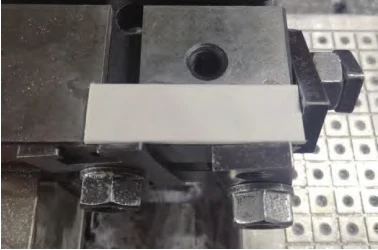 Figure 7 Fixed with glue after positioning the two