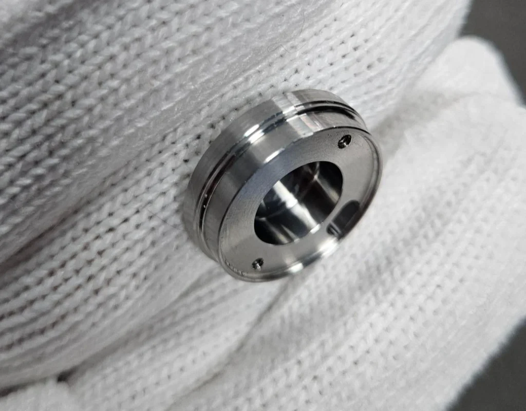 Innovative Optimization of Precision Machining Processes for Mechanical Metal Parts Based on Computer Numerical Control Systems