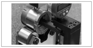 Figure 2 Schematic diagram of thread gauge measurement