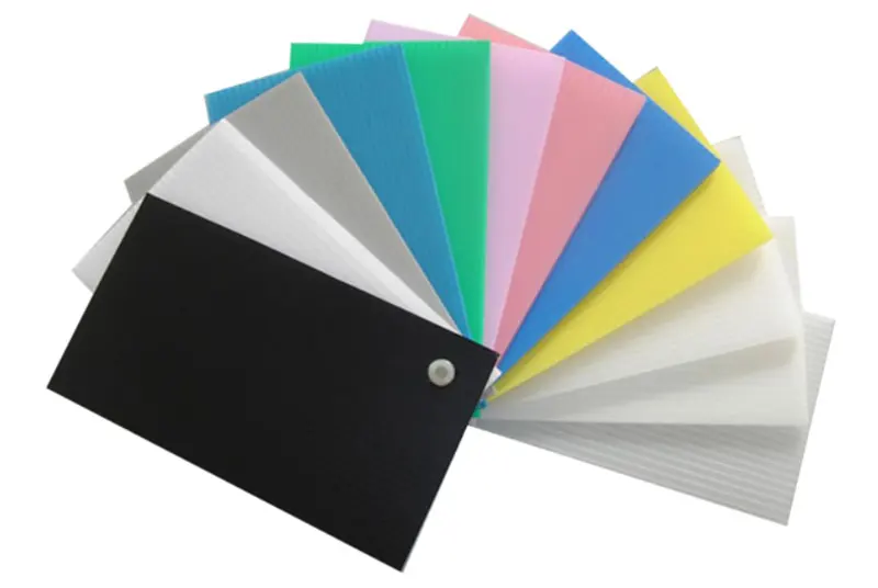 What Are the Advantages of Corrugated Plastic Sheets?